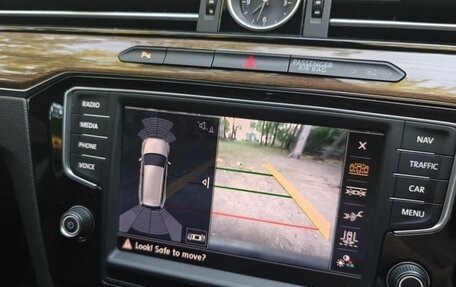 Volkswagen Passat B8 рестайлинг, 2015 год, 1 690 000 рублей, 30 фотография