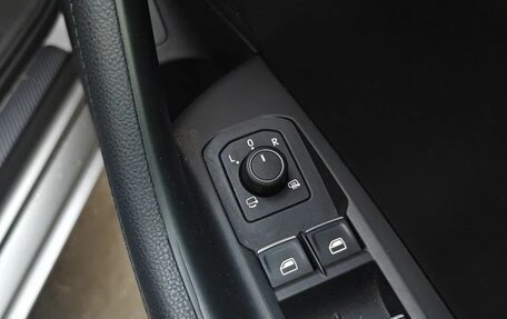 Volkswagen Passat B8 рестайлинг, 2015 год, 1 690 000 рублей, 32 фотография