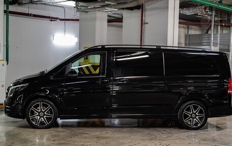 Mercedes-Benz V-Класс, 2023 год, 23 000 000 рублей, 4 фотография