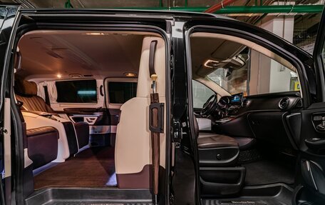 Mercedes-Benz V-Класс, 2023 год, 23 000 000 рублей, 11 фотография