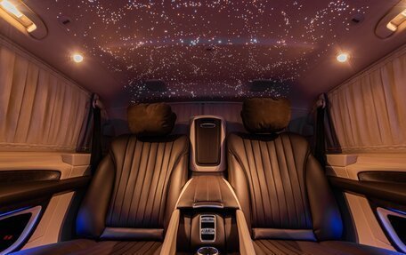 Mercedes-Benz V-Класс, 2023 год, 23 000 000 рублей, 24 фотография