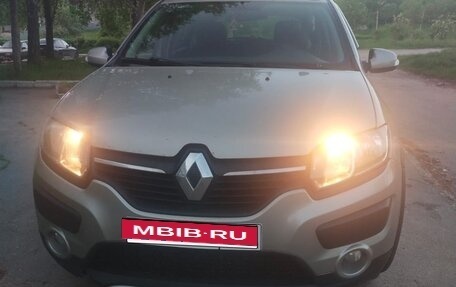 Renault Sandero II рестайлинг, 2015 год, 750 000 рублей, 4 фотография