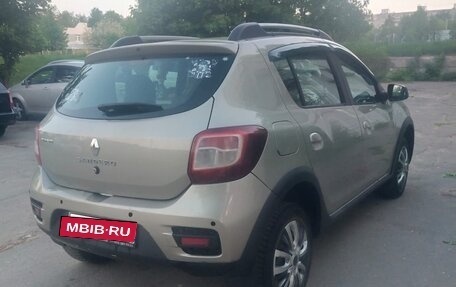 Renault Sandero II рестайлинг, 2015 год, 750 000 рублей, 6 фотография