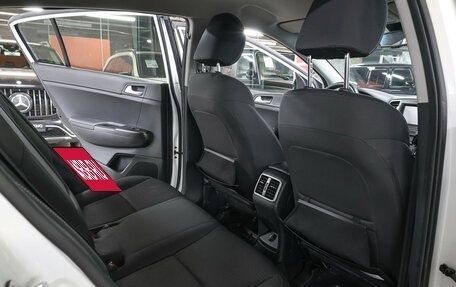 KIA Sportage IV рестайлинг, 2018 год, 2 637 000 рублей, 13 фотография