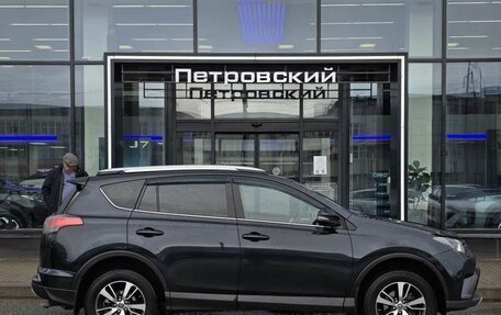 Toyota RAV4, 2017 год, 1 980 000 рублей, 4 фотография