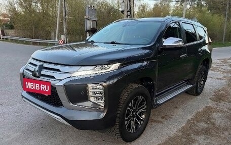 Mitsubishi Pajero Sport III рестайлинг, 2022 год, 2 975 000 рублей, 3 фотография