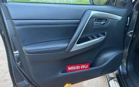 Mitsubishi Pajero Sport III рестайлинг, 2022 год, 2 975 000 рублей, 10 фотография
