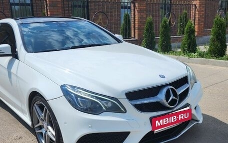 Mercedes-Benz E-Класс, 2015 год, 2 380 000 рублей, 5 фотография