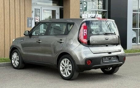KIA Soul II рестайлинг, 2019 год, 1 750 000 рублей, 4 фотография