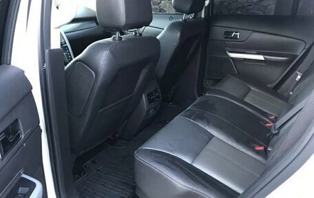 Ford Edge II рестайлинг, 2011 год, 1 900 000 рублей, 12 фотография