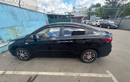 Hyundai Solaris II рестайлинг, 2017 год, 900 000 рублей, 9 фотография