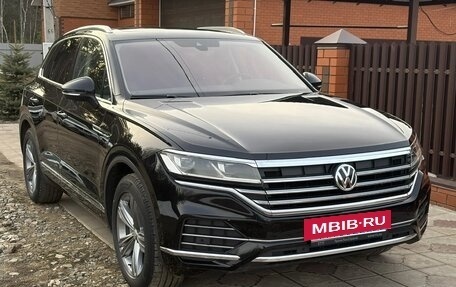 Volkswagen Touareg III, 2020 год, 4 690 000 рублей, 2 фотография