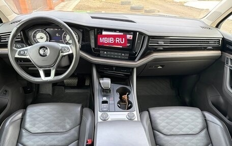 Volkswagen Touareg III, 2020 год, 4 690 000 рублей, 12 фотография