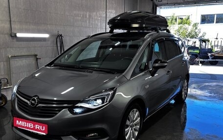 Opel Zafira C рестайлинг, 2019 год, 1 900 000 рублей, 2 фотография