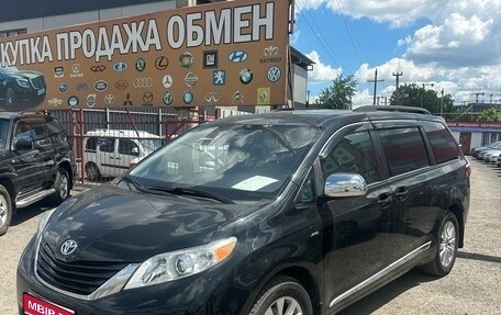Toyota Sienna III, 2017 год, 3 250 000 рублей, 1 фотография