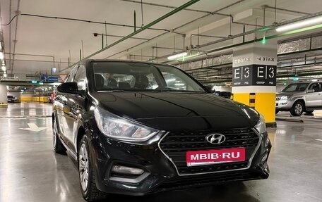 Hyundai Solaris II рестайлинг, 2018 год, 970 000 рублей, 1 фотография