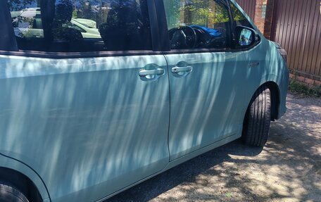 Toyota Noah III, 2014 год, 1 650 000 рублей, 4 фотография