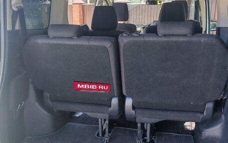 Toyota Noah III, 2014 год, 1 650 000 рублей, 9 фотография