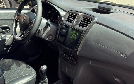 Renault Logan II, 2014 год, 699 000 рублей, 13 фотография