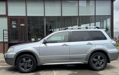 Mitsubishi Outlander III рестайлинг 3, 2004 год, 699 000 рублей, 6 фотография