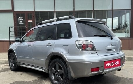 Mitsubishi Outlander III рестайлинг 3, 2004 год, 699 000 рублей, 5 фотография