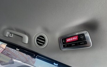 Toyota Sienna III, 2017 год, 3 250 000 рублей, 22 фотография