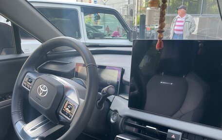 Toyota RAV4, 2026 год, 4 200 000 рублей, 25 фотография