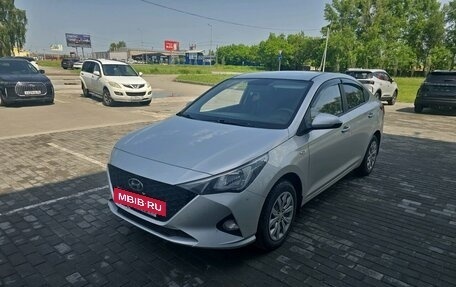 Hyundai Solaris II рестайлинг, 2020 год, 1 379 000 рублей, 2 фотография