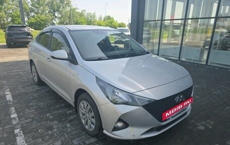 Hyundai Solaris II рестайлинг, 2020 год, 1 379 000 рублей, 4 фотография