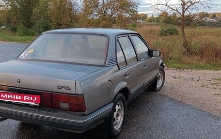 Opel Ascona C, 1987 год, 40 000 рублей, 7 фотография