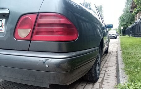 Mercedes-Benz E-Класс, 1998 год, 410 000 рублей, 12 фотография