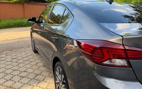 Hyundai Elantra VI рестайлинг, 2019 год, 2 000 000 рублей, 5 фотография