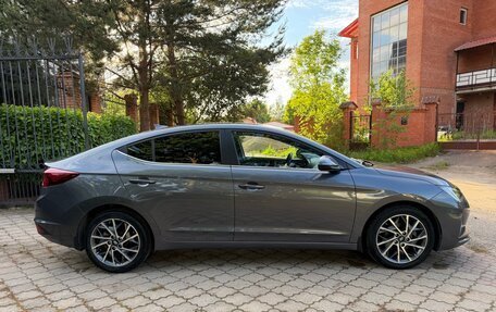 Hyundai Elantra VI рестайлинг, 2019 год, 2 000 000 рублей, 8 фотография
