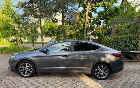 Hyundai Elantra VI рестайлинг, 2019 год, 2 000 000 рублей, 4 фотография