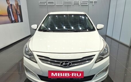 Hyundai Solaris II рестайлинг, 2015 год, 850 000 рублей, 2 фотография