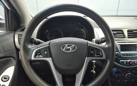Hyundai Solaris II рестайлинг, 2015 год, 850 000 рублей, 13 фотография