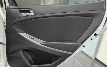Hyundai Solaris II рестайлинг, 2015 год, 850 000 рублей, 20 фотография