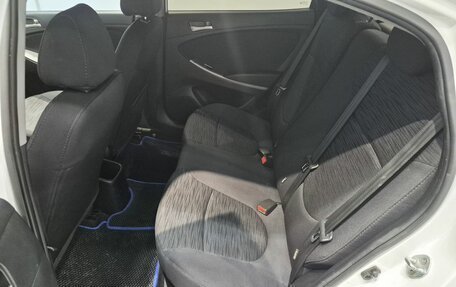Hyundai Solaris II рестайлинг, 2015 год, 850 000 рублей, 24 фотография