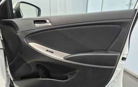 Hyundai Solaris II рестайлинг, 2015 год, 850 000 рублей, 18 фотография