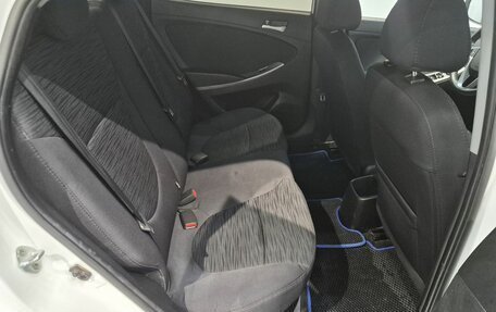Hyundai Solaris II рестайлинг, 2015 год, 850 000 рублей, 21 фотография