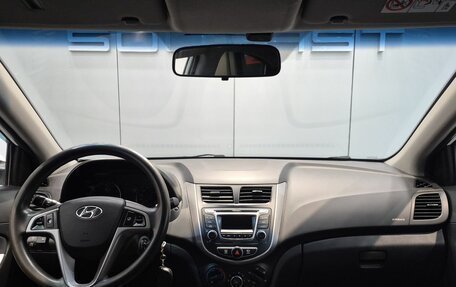 Hyundai Solaris II рестайлинг, 2015 год, 850 000 рублей, 27 фотография