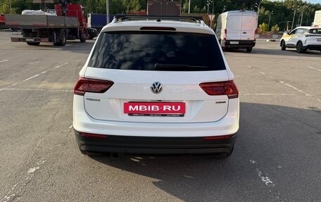 Volkswagen Tiguan II, 2019 год, 2 460 000 рублей, 5 фотография