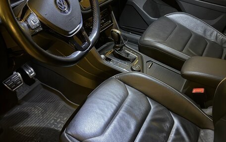 Volkswagen Tiguan II, 2019 год, 2 460 000 рублей, 9 фотография