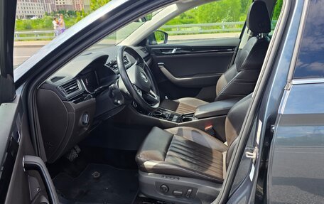 Skoda Superb III рестайлинг, 2019 год, 3 400 000 рублей, 16 фотография