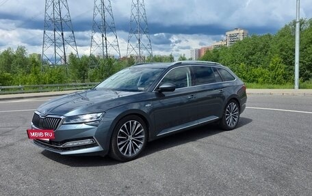 Skoda Superb III рестайлинг, 2019 год, 3 400 000 рублей, 13 фотография