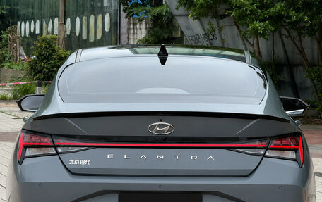 Hyundai Elantra, 2022 год, 1 620 000 рублей, 5 фотография