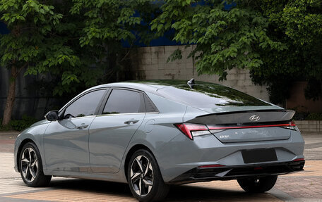 Hyundai Elantra, 2022 год, 1 620 000 рублей, 4 фотография