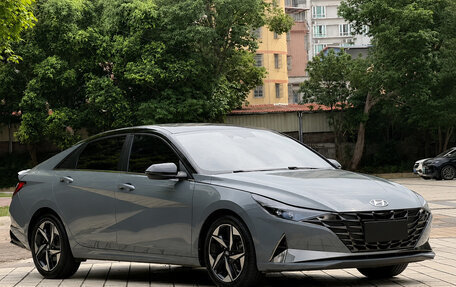 Hyundai Elantra, 2022 год, 1 620 000 рублей, 3 фотография