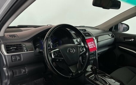 Toyota Camry, 2015 год, 1 799 000 рублей, 10 фотография
