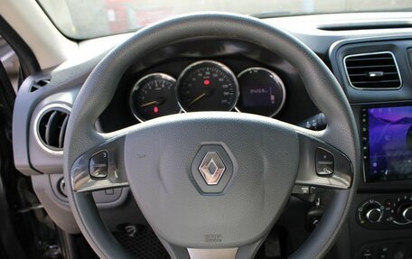 Renault Logan II, 2018 год, 815 000 рублей, 13 фотография